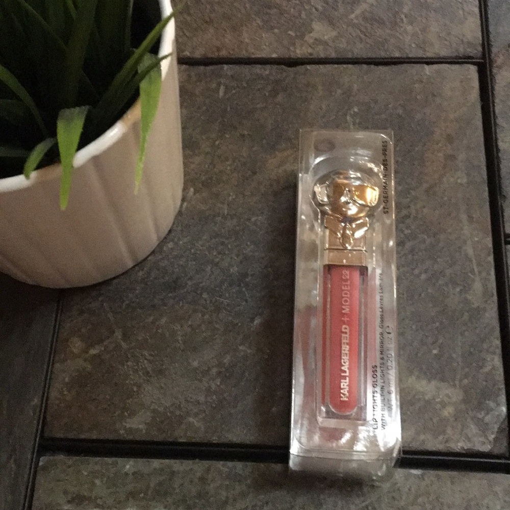 NEW- Karl Lagerfeld lip gloss with mirror & lights